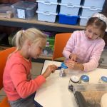 Daugavpils inovāciju centrā izglītojoša nodarbība "Magnēti"