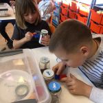 Daugavpils inovāciju centrā izglītojoša nodarbība "Magnēti"